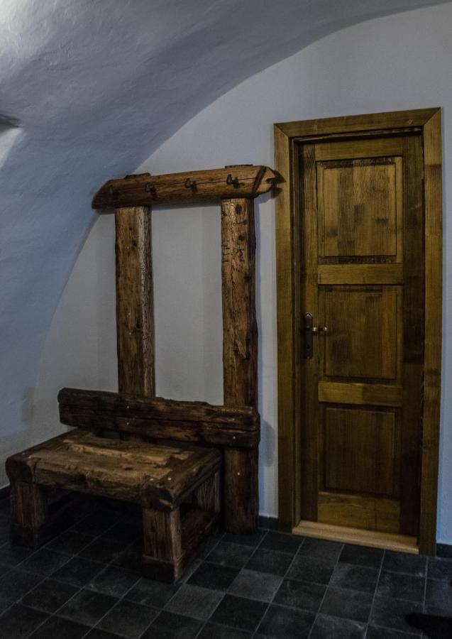Apartmany Pod Schodami Banská Štiavnica エクステリア 写真